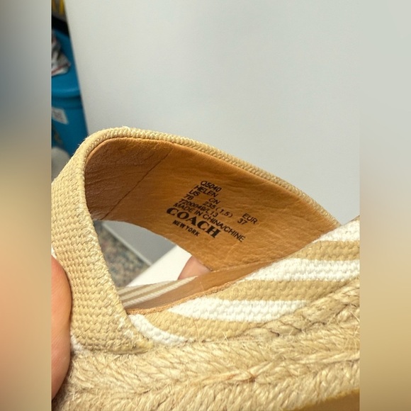 COACH Tan and white stripe HELEN rattan wedge espadrilles size 7. - Picture 10 of 10